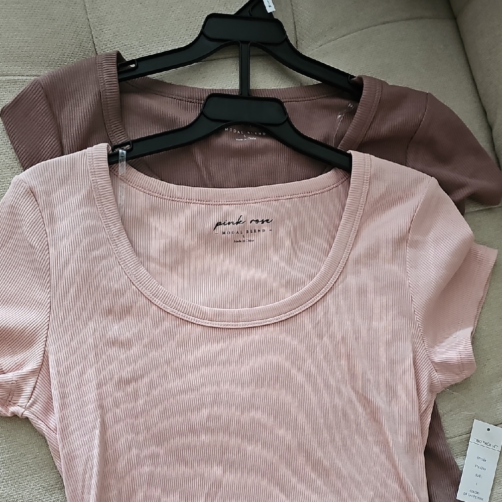 Combo of Four Tank Tops in different colors. - Picture 5 of 12